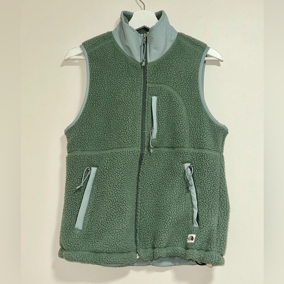 Jackets & Blazers - The North Face Women's Cragmont Fleece Vest